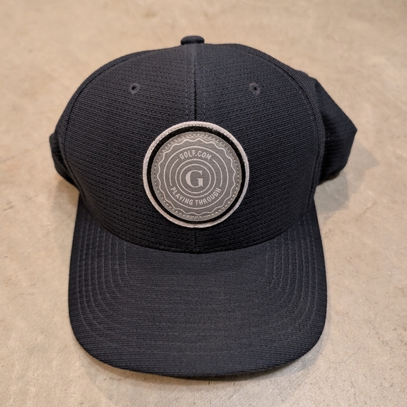 Travis Mathews Fitted Hat Flex-Fit S-M Navy - Picture 1 of 3